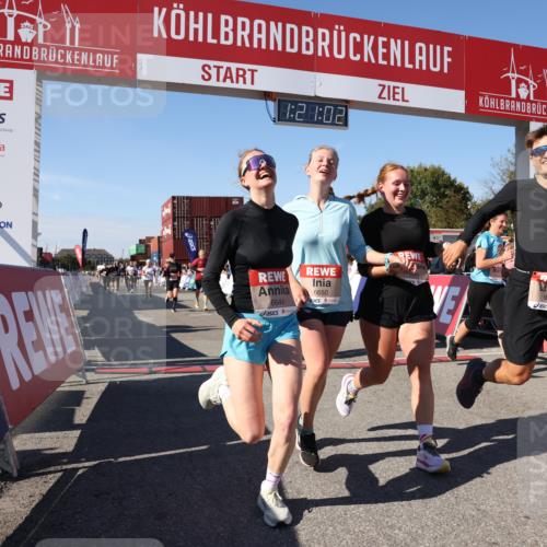 03.10.2025 - Köhlbrandbrückenlauf Lena Gebhardt http://msf.ph/oto/9049816 03.10.2025 13:21:03 Ziel 4680, 4749, 4915, 4916, 5006, 5084, 5130, 5156, 5169, 5363, 5377, 5501, 6282, 6296, 6645, 6646, 6648, 6650, 6756, 6780 meine-sportfotos.de