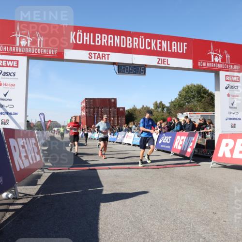 03.10.2025 - Köhlbrandbrückenlauf Lena Gebhardt http://msf.ph/oto/9049821 03.10.2025 13:05:16 Ziel 4098, 4256, 4272, 4344, 4390, 4490, 4496, 4585, 4877, 5637, 5969, 6041, 6044, 6081 meine-sportfotos.de