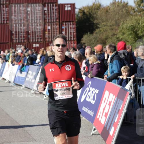 03.10.2025 - Köhlbrandbrückenlauf Jannik Wohlers http://msf.ph/oto/9049827 03.10.2025 13:07:54 Ziel 4159, 4310, 4382, 4639, 5959, 5993, 6120, 6163, 6244, 6285, 6348, 6384, 6409, 6651, 6696, 6821 meine-sportfotos.de