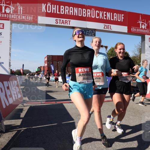 03.10.2025 - Köhlbrandbrückenlauf Lena Gebhardt http://msf.ph/oto/9049848 03.10.2025 13:21:03 Ziel 4680, 4749, 4915, 4916, 5006, 5084, 5130, 5156, 5169, 5363, 5377, 5501, 6282, 6296, 6645, 6646, 6648, 6650, 6756, 6780 meine-sportfotos.de