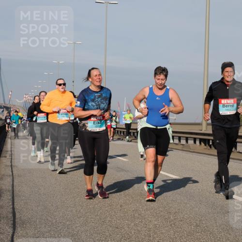 03.10.2025 - Köhlbrandbrückenlauf Fabian Wolf http://msf.ph/oto/9049865 03.10.2025 10:01:08 Position 3 1667, 1502, 1803 meine-sportfotos.de