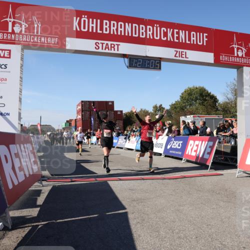 03.10.2025 - Köhlbrandbrückenlauf Lena Gebhardt http://msf.ph/oto/9049904 03.10.2025 13:21:05 Ziel 4393, 4680, 4749, 5006, 5130, 5156, 5169, 5265, 5363, 5377, 5501, 5618, 5746, 5878, 5882, 6282, 6296, 6645, 6646, 6648, 6650, 6756, 6780 meine-sportfotos.de