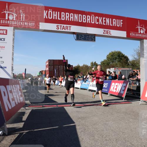 03.10.2025 - Köhlbrandbrückenlauf Lena Gebhardt http://msf.ph/oto/9049915 03.10.2025 13:21:05 Ziel 4393, 4680, 4749, 5006, 5130, 5156, 5169, 5265, 5363, 5377, 5501, 5618, 5746, 5878, 5882, 6282, 6296, 6645, 6646, 6648, 6650, 6756, 6780 meine-sportfotos.de