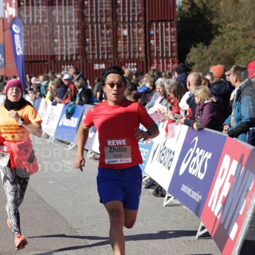03.10.2025 - Köhlbrandbrückenlauf Jannik Wohlers http://msf.ph/oto/9049929 03.10.2025 13:07:57 Ziel 4184, 4310, 4382, 4395, 4639, 5959, 5993, 6022, 6120, 6163, 6244, 6285, 6348, 6409, 6651, 6696, 6821 meine-sportfotos.de