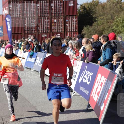 03.10.2025 - Köhlbrandbrückenlauf Jannik Wohlers http://msf.ph/oto/9049940 03.10.2025 13:07:57 Ziel 4184, 4310, 4382, 4395, 4639, 5959, 5993, 6022, 6120, 6163, 6244, 6285, 6348, 6409, 6651, 6696, 6821 meine-sportfotos.de