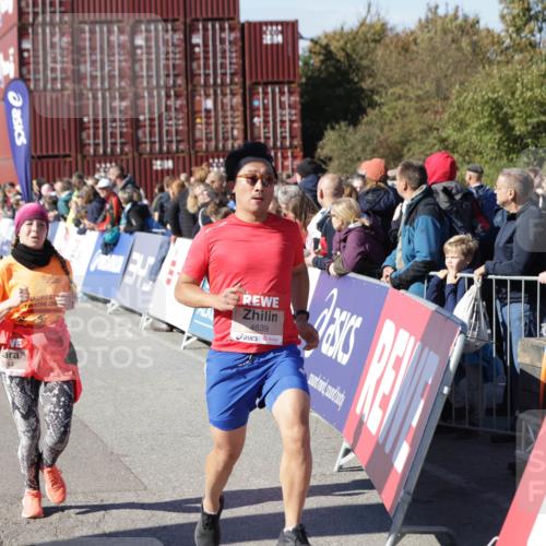03.10.2025 - Köhlbrandbrückenlauf Jannik Wohlers http://msf.ph/oto/9049948 03.10.2025 13:07:57 Ziel 4184, 4310, 4382, 4395, 4639, 5959, 5993, 6022, 6120, 6163, 6244, 6285, 6348, 6409, 6651, 6696, 6821 meine-sportfotos.de