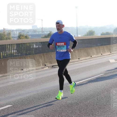 03.10.2025 - Köhlbrandbrückenlauf Lena Gebhardt http://msf.ph/oto/9049954 03.10.2025 09:13:31 Position 1 1057 meine-sportfotos.de