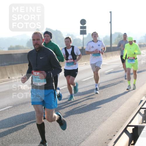 03.10.2025 - Köhlbrandbrückenlauf Lena Gebhardt http://msf.ph/oto/9050012 03.10.2025 09:13:34 Position 1 1026 meine-sportfotos.de