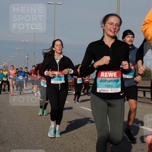 03.10.2025 - Köhlbrandbrückenlauf Fabian Wolf http://msf.ph/oto/9050017 03.10.2025 10:01:12 Position 3 1614, 1850, 66, 1835 meine-sportfotos.de