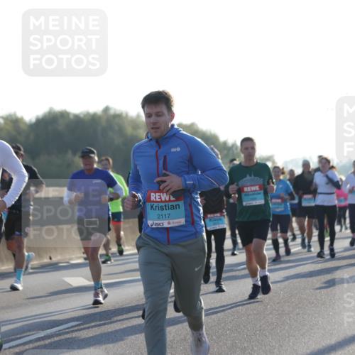 03.10.2025 - Köhlbrandbrückenlauf Jannik Wohlers http://msf.ph/oto/9050049 03.10.2025 09:18:38 Position 3 2117 meine-sportfotos.de