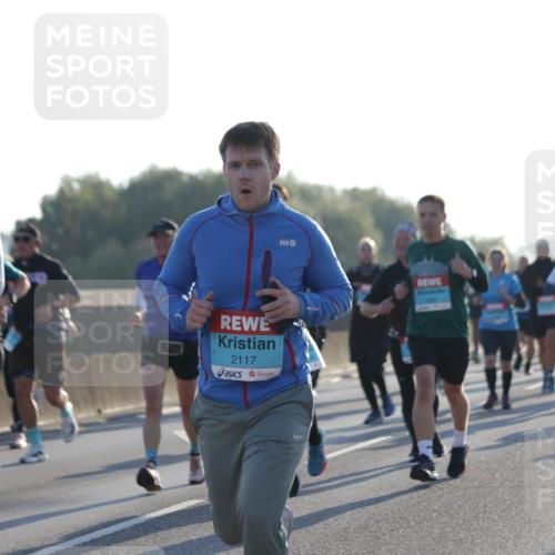 03.10.2025 - Köhlbrandbrückenlauf Jannik Wohlers http://msf.ph/oto/9050097 03.10.2025 09:18:38 Position 3 2117 meine-sportfotos.de