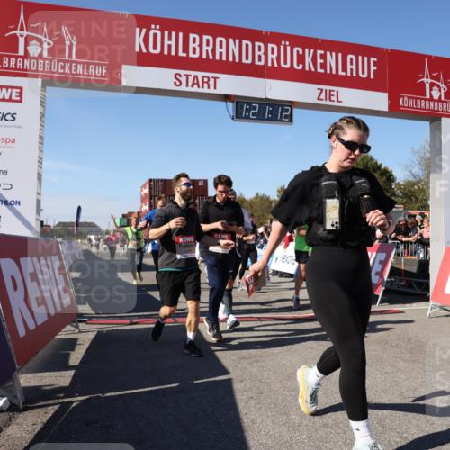 03.10.2025 - Köhlbrandbrückenlauf Lena Gebhardt http://msf.ph/oto/9050147 03.10.2025 13:21:12 Ziel 4363, 4393, 4601, 4680, 4749, 4846, 5265, 5363, 5450, 5618, 5746, 5873, 5878, 5882, 5883, 6262, 6282, 6602, 6756 meine-sportfotos.de