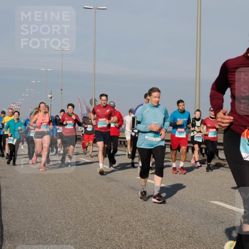 03.10.2025 - Köhlbrandbrückenlauf Fabian Wolf http://msf.ph/oto/9050154 03.10.2025 10:01:15 Position 3 2124 meine-sportfotos.de