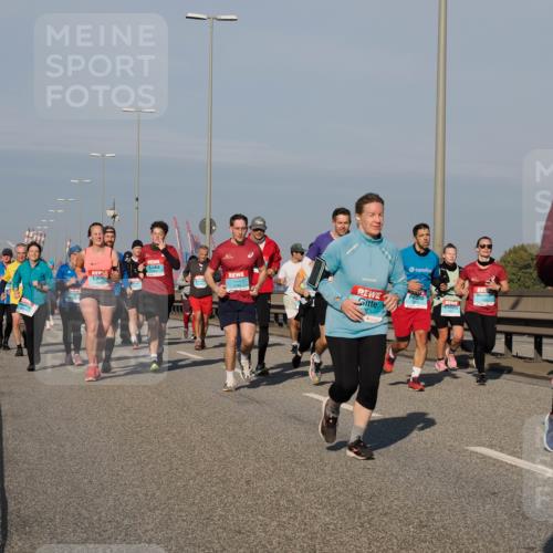 03.10.2025 - Köhlbrandbrückenlauf Fabian Wolf http://msf.ph/oto/9050161 03.10.2025 10:01:15 Position 3 212 meine-sportfotos.de