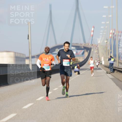 03.10.2025 - Köhlbrandbrückenlauf Jannik Wohlers http://msf.ph/oto/9050162 03.10.2025 09:35:49 Position 3  meine-sportfotos.de