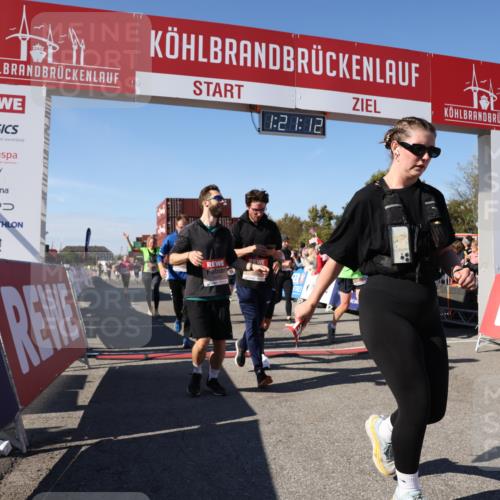 03.10.2025 - Köhlbrandbrückenlauf Lena Gebhardt http://msf.ph/oto/9050166 03.10.2025 13:21:12 Ziel 4363, 4393, 4601, 4680, 4749, 4846, 5265, 5363, 5450, 5618, 5746, 5873, 5878, 5882, 5883, 6262, 6282, 6602, 6756 meine-sportfotos.de