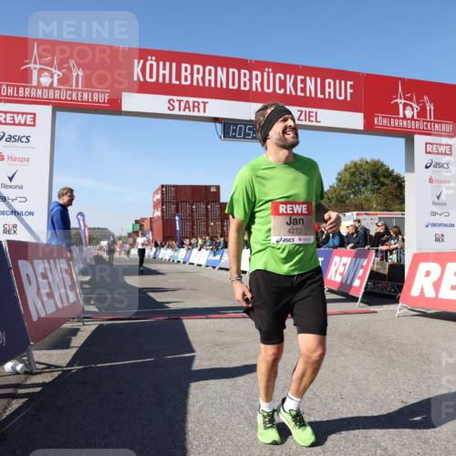 03.10.2025 - Köhlbrandbrückenlauf Lena Gebhardt http://msf.ph/oto/9050173 03.10.2025 13:05:24 Ziel 4011, 4272, 4344, 4390, 4496, 4584, 4877, 5637, 5969, 6041, 6044, 6081 meine-sportfotos.de