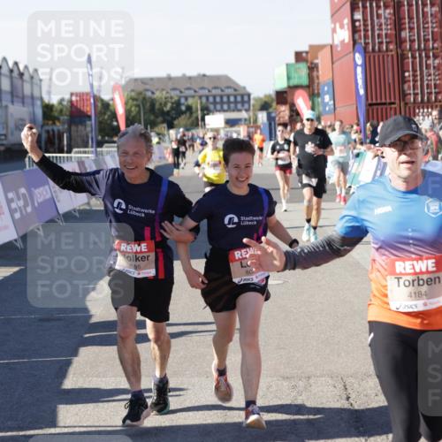 03.10.2025 - Köhlbrandbrückenlauf Jannik Wohlers http://msf.ph/oto/9050187 03.10.2025 13:08:02 Ziel 4107, 4184, 4357, 4395, 4639, 5959, 6022, 6163, 6244, 6348, 6409, 6635, 6696, 6752 meine-sportfotos.de
