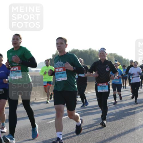 03.10.2025 - Köhlbrandbrückenlauf Jannik Wohlers http://msf.ph/oto/9050195 03.10.2025 09:18:41 Position 3 3186, 2939, 1699, 3017 meine-sportfotos.de