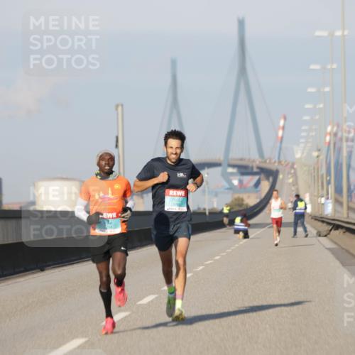 03.10.2025 - Köhlbrandbrückenlauf Jannik Wohlers http://msf.ph/oto/9050201 03.10.2025 09:35:51 Position 3 3760 meine-sportfotos.de
