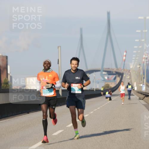 03.10.2025 - Köhlbrandbrückenlauf Jannik Wohlers http://msf.ph/oto/9050246 03.10.2025 09:35:52 Position 3 3714, 8760 meine-sportfotos.de