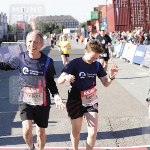 03.10.2025 - Köhlbrandbrückenlauf Jannik Wohlers http://msf.ph/oto/9050249 03.10.2025 13:08:03 Ziel 4107, 4184, 4357, 4395, 4639, 5959, 6022, 6163, 6244, 6348, 6409, 6635, 6696, 6752, 6774 meine-sportfotos.de