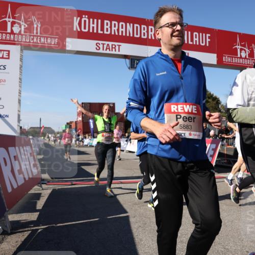 03.10.2025 - Köhlbrandbrückenlauf Lena Gebhardt http://msf.ph/oto/9050250 03.10.2025 13:21:15 Ziel 4363, 4393, 4601, 4749, 4846, 5265, 5450, 5618, 5746, 5873, 5878, 5882, 5883, 6262, 6282, 6602, 6756 meine-sportfotos.de