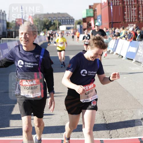 03.10.2025 - Köhlbrandbrückenlauf Jannik Wohlers http://msf.ph/oto/9050263 03.10.2025 13:08:03 Ziel 4107, 4184, 4357, 4395, 4639, 5959, 6022, 6163, 6244, 6348, 6409, 6635, 6696, 6752, 6774 meine-sportfotos.de