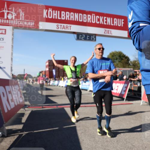 03.10.2025 - Köhlbrandbrückenlauf Lena Gebhardt http://msf.ph/oto/9050269 03.10.2025 13:21:15 Ziel 4363, 4393, 4601, 4749, 4846, 5265, 5450, 5618, 5746, 5873, 5878, 5882, 5883, 6262, 6282, 6602, 6756 meine-sportfotos.de