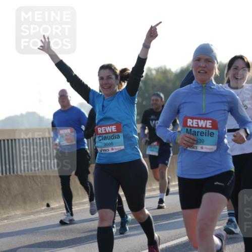 03.10.2025 - Köhlbrandbrückenlauf Jannik Wohlers http://msf.ph/oto/9050276 03.10.2025 09:18:43 Position 3 3666, 539 meine-sportfotos.de