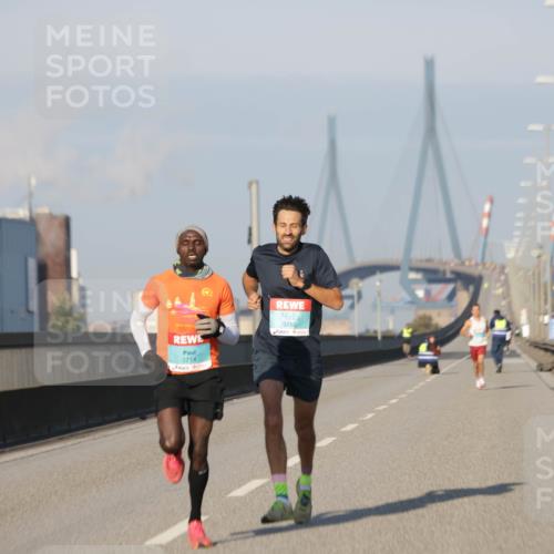 03.10.2025 - Köhlbrandbrückenlauf Jannik Wohlers http://msf.ph/oto/9050277 03.10.2025 09:35:52 Position 3 3714, 3760 meine-sportfotos.de