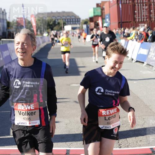03.10.2025 - Köhlbrandbrückenlauf Jannik Wohlers http://msf.ph/oto/9050284 03.10.2025 13:08:03 Ziel 4107, 4184, 4357, 4395, 4639, 5959, 6022, 6163, 6244, 6348, 6409, 6635, 6696, 6752, 6774 meine-sportfotos.de