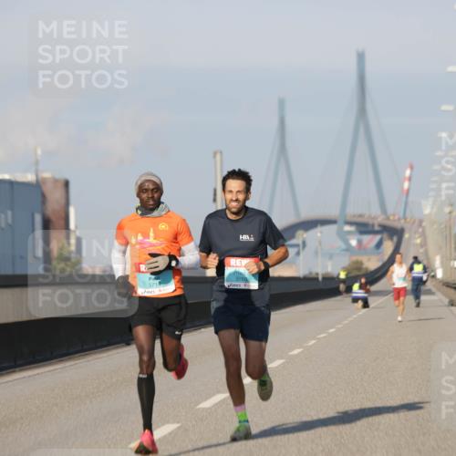 03.10.2025 - Köhlbrandbrückenlauf Jannik Wohlers http://msf.ph/oto/9050298 03.10.2025 09:35:52 Position 3 3714, 3760 meine-sportfotos.de