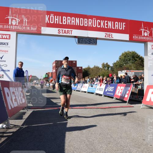 03.10.2025 - Köhlbrandbrückenlauf Lena Gebhardt http://msf.ph/oto/9050305 03.10.2025 13:05:30 Ziel 4011, 4062, 4161, 4272, 4278, 4384, 4496, 4584, 5468, 5637 meine-sportfotos.de