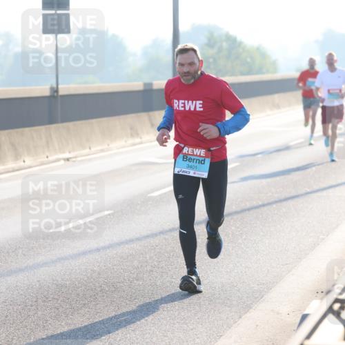 03.10.2025 - Köhlbrandbrückenlauf Lena Gebhardt http://msf.ph/oto/9050308 03.10.2025 09:13:53 Position 1 3401 meine-sportfotos.de