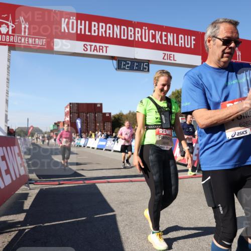 03.10.2025 - Köhlbrandbrückenlauf Lena Gebhardt http://msf.ph/oto/9050310 03.10.2025 13:21:16 Ziel 4363, 4379, 4393, 4601, 4749, 4838, 4846, 5265, 5450, 5618, 5746, 5873, 5878, 5882, 5883, 6262, 6282, 6602, 6756 meine-sportfotos.de