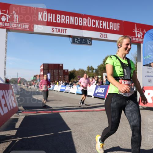 03.10.2025 - Köhlbrandbrückenlauf Lena Gebhardt http://msf.ph/oto/9050319 03.10.2025 13:21:16 Ziel 4363, 4379, 4393, 4601, 4749, 4838, 4846, 5265, 5450, 5618, 5746, 5873, 5878, 5882, 5883, 6262, 6282, 6602, 6756 meine-sportfotos.de