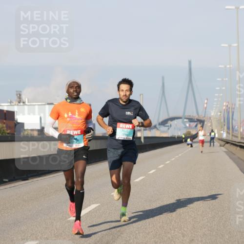 03.10.2025 - Köhlbrandbrückenlauf Jannik Wohlers http://msf.ph/oto/9050335 03.10.2025 09:35:54 Position 3 3760 meine-sportfotos.de