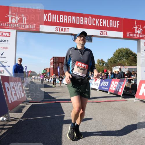 03.10.2025 - Köhlbrandbrückenlauf Lena Gebhardt http://msf.ph/oto/9050341 03.10.2025 13:05:31 Ziel 4011, 4062, 4161, 4272, 4278, 4384, 4496, 4584, 5468, 5637, 6281 meine-sportfotos.de