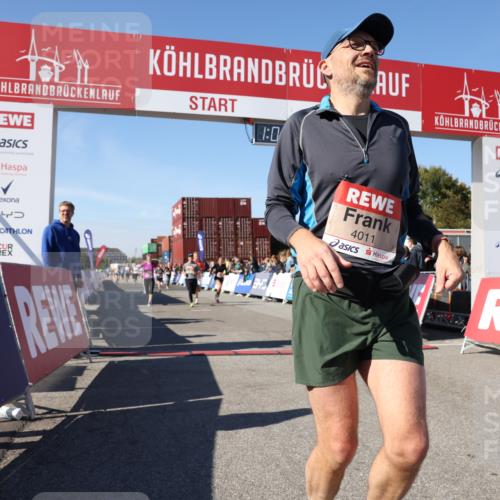 03.10.2025 - Köhlbrandbrückenlauf Lena Gebhardt http://msf.ph/oto/9050366 03.10.2025 13:05:32 Ziel 4011, 4062, 4161, 4278, 4384, 4584, 5468, 6281 meine-sportfotos.de