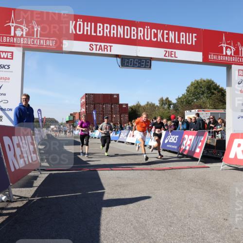 03.10.2025 - Köhlbrandbrückenlauf Lena Gebhardt http://msf.ph/oto/9050386 03.10.2025 13:05:33 Ziel 4011, 4062, 4161, 4278, 4384, 4584, 5468, 6281 meine-sportfotos.de