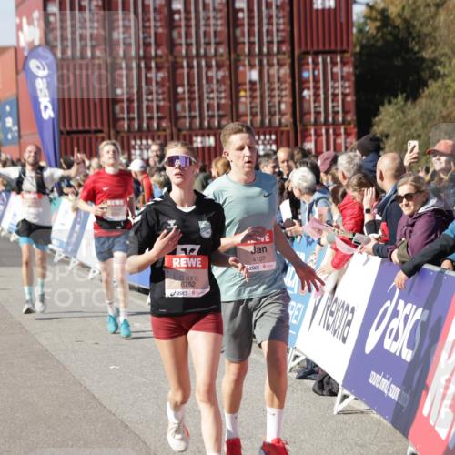 03.10.2025 - Köhlbrandbrückenlauf Jannik Wohlers http://msf.ph/oto/9050396 03.10.2025 13:08:07 Ziel 4107, 4184, 4357, 4395, 4409, 5959, 6022, 6348, 6635, 6752, 6774, 6824 meine-sportfotos.de