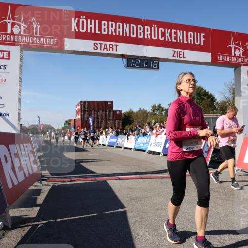 03.10.2025 - Köhlbrandbrückenlauf Lena Gebhardt http://msf.ph/oto/9050410 03.10.2025 13:21:18 Ziel 4363, 4379, 4393, 4601, 4749, 4838, 4846, 5265, 5450, 5618, 5725, 5746, 5873, 5878, 5882, 5883, 6262, 6602, 6675, 6676, 6679, 6756 meine-sportfotos.de