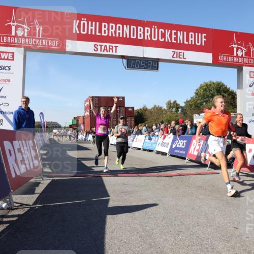 03.10.2025 - Köhlbrandbrückenlauf Lena Gebhardt http://msf.ph/oto/9050421 03.10.2025 13:05:34 Ziel 4011, 4062, 4161, 4278, 4384, 4584, 5468, 6281 meine-sportfotos.de