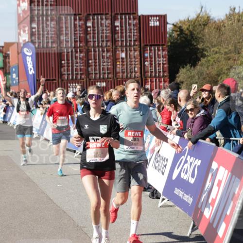 03.10.2025 - Köhlbrandbrückenlauf Jannik Wohlers http://msf.ph/oto/9050424 03.10.2025 13:08:07 Ziel 4107, 4184, 4357, 4395, 4409, 5959, 6022, 6348, 6635, 6752, 6774, 6824 meine-sportfotos.de