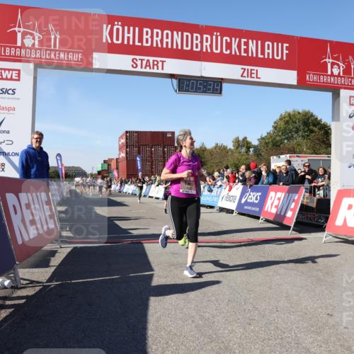 03.10.2025 - Köhlbrandbrückenlauf Lena Gebhardt http://msf.ph/oto/9050450 03.10.2025 13:05:35 Ziel 4011, 4062, 4161, 4278, 4384, 4584, 5468, 6281, 6786, 6787 meine-sportfotos.de