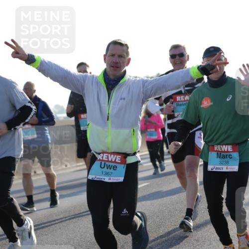 03.10.2025 - Köhlbrandbrückenlauf Jannik Wohlers http://msf.ph/oto/9050456 03.10.2025 09:18:46 Position 3 1505, 1367, 6, 10, 3238 meine-sportfotos.de