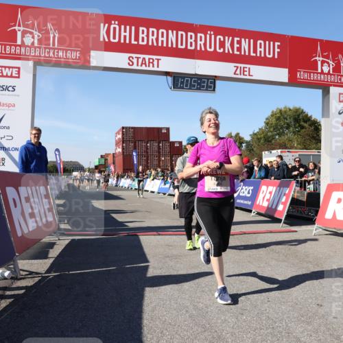 03.10.2025 - Köhlbrandbrückenlauf Lena Gebhardt http://msf.ph/oto/9050472 03.10.2025 13:05:35 Ziel 4011, 4062, 4161, 4278, 4384, 4584, 5468, 6281, 6786, 6787 meine-sportfotos.de