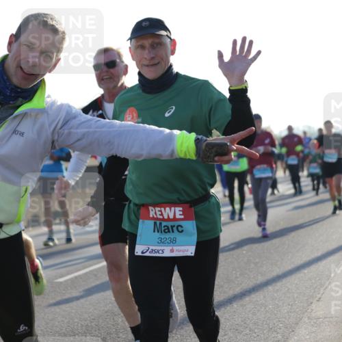 03.10.2025 - Köhlbrandbrückenlauf Jannik Wohlers http://msf.ph/oto/9050476 03.10.2025 09:18:47 Position 3 1367, 3238 meine-sportfotos.de