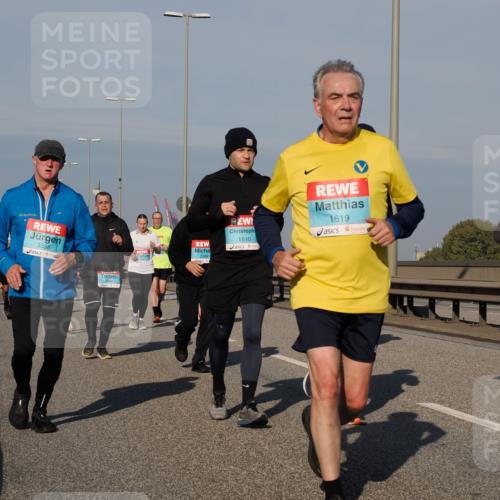 03.10.2025 - Köhlbrandbrückenlauf Fabian Wolf http://msf.ph/oto/9050477 03.10.2025 10:01:23 Position 3 3558, 1810, 2082, 1619, 86 meine-sportfotos.de